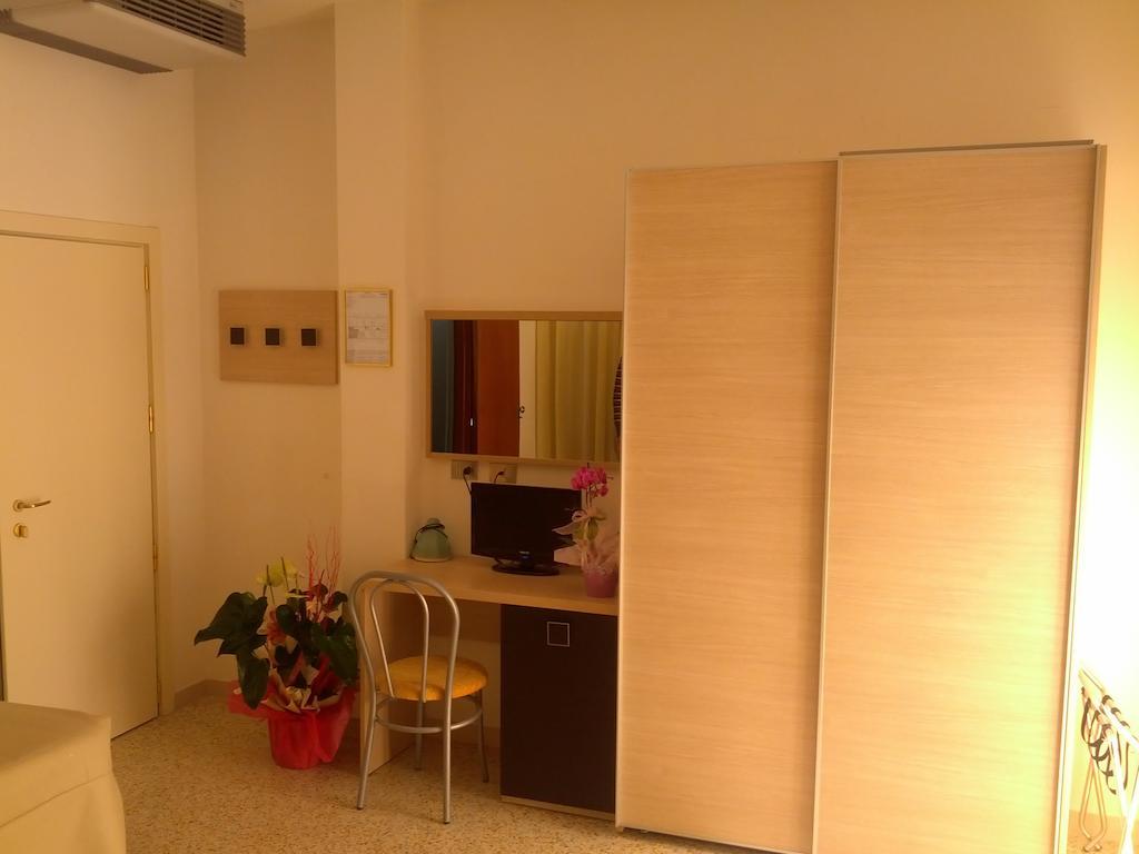 Hotel Abel & Residence เชเซนาติโก ภายนอก รูปภาพ